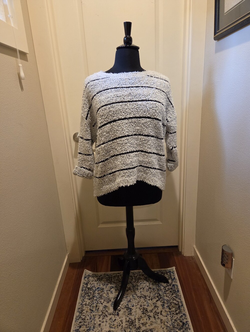 Olivia Sky Womens Striped Fuzzy Crewneck Sweater W/ High Low Hem - White/Black